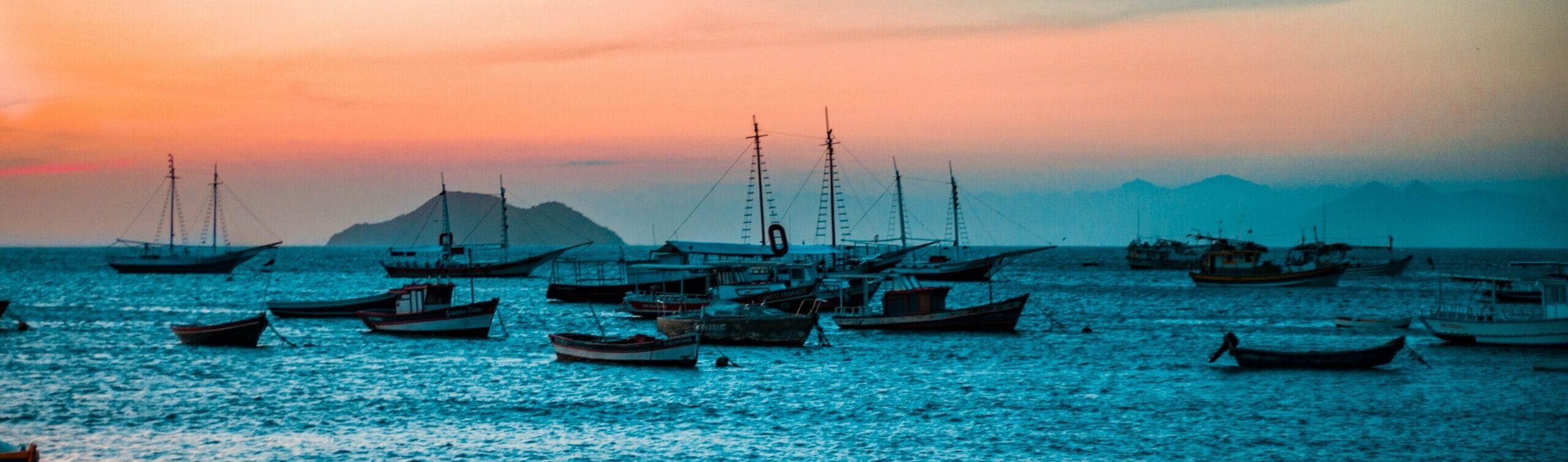 Vista aérea de Búzios e suas praias