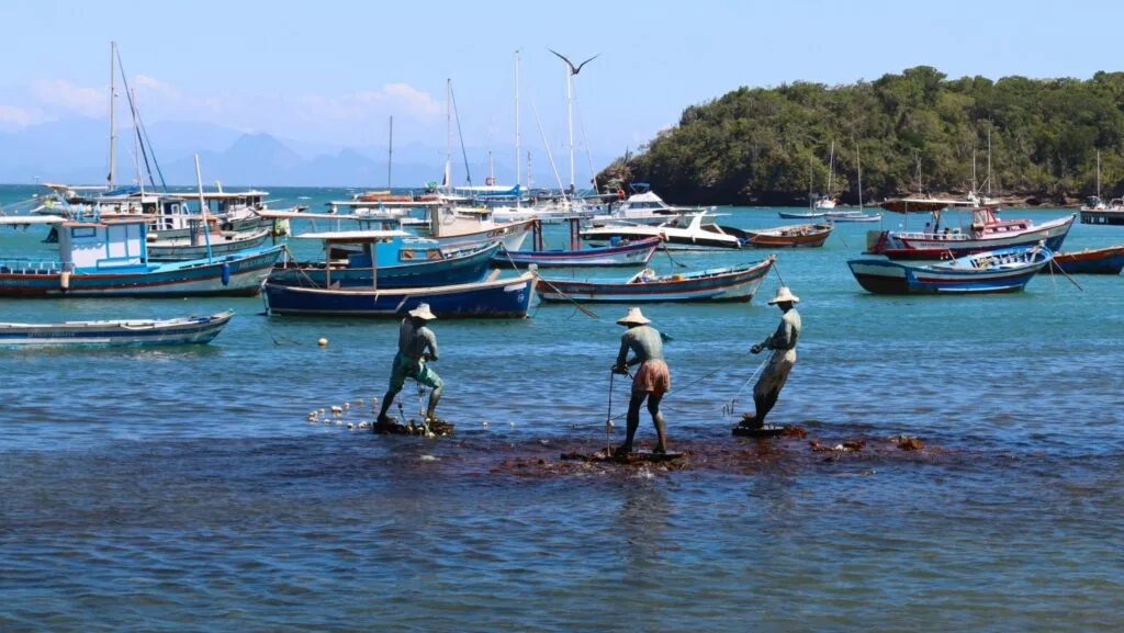 tres pescadores: onde ficar em buzios